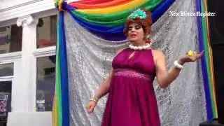 Robin Banks performs at. #nhv gay pride event.#dragqueen