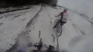 STGO 27 dec klooien in de sneeuw rondom menheerse