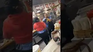 Waffle House Drama #wafflehouse #fight #drama #shorts #trending #viral #ttot #thetalkoftown