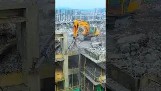 How Tall Buildings Are Demolished Using JCB ?