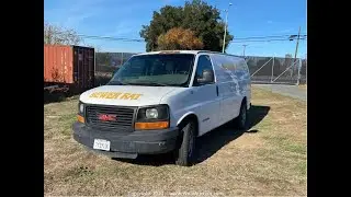Lot 0100: 2006 GMC Savana 2500 Cargo Van
