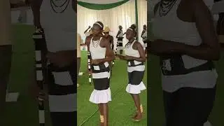 Pretty Shilluk dance