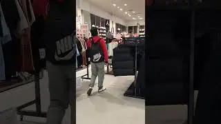 SNEAKER SHOPPING AT FOOTLOCKER SPAIN🇪🇦 #shorts #shortvideo #sneakers #footlockermadrid