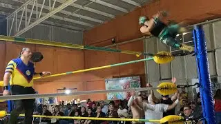 Pr&iacute;ncipe Azteca y Cobra Kid vs Invictus y Zobek 
