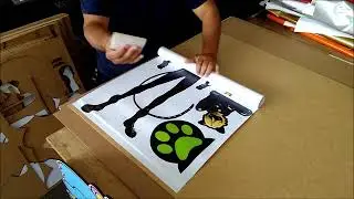 Colagem de adesivos em MDF para corte laser