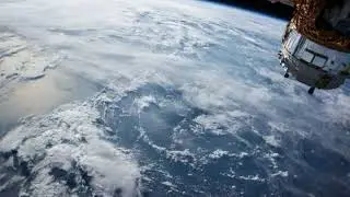 Space industry leaders tour Australia to inspire young women