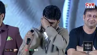 ప్రభాస్ గురించి చెప్తూ  స్టేజీ పై ఏడ్చేసిన డైరెక్టర్ | Director Maruthi Speech | CVR Gold