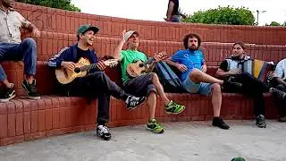 Manu chao plaza che guevara machine gun