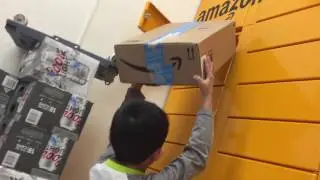 How to use an Amazon Locker: The Amazon Locker Experience