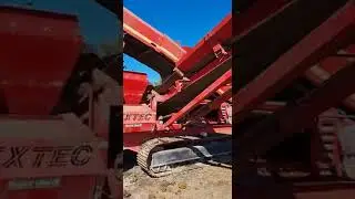 EXTEC S-5 Two Deck Track Screen