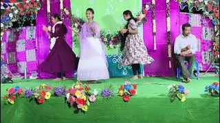 Telugu Christian Christmas song dance performance by girls//ఆనందించండి అందరూ ఆనందించండి సాంగ్ డాన్స్