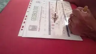Checking the Rose Elixir from France with the#pendulum,#Radiestesie#RosesElixir,#Chakras#Bovisscale