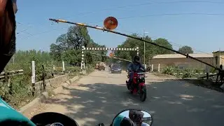 Struggle To Close Rail Gate | Repeatedly Request Gate Man | Sitapur to Kasraila | Sitapur UP