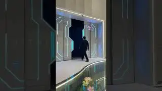 The emerging automatic sensor doors are used in the exhibition hall, which is full of technology.