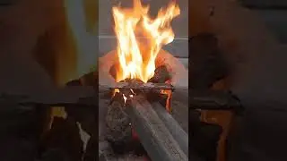 Village Life 🛖 Roasting Atta Sewai on Chula 🔥 🍜#attanoodles #simplelife #villagevlog #trending #home