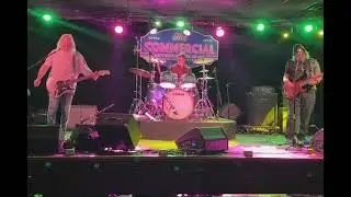 CARSON COLE AT THE COMMERCIAL HOTEL JAN 2026    HOUSE OF THE RISING SUN/AMAZING GRACE