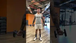 B&iacute;ceps Curl con mancuernas#fitness #motivation  #fitness #fit #fitnessmotivation #gym #gymmotivation