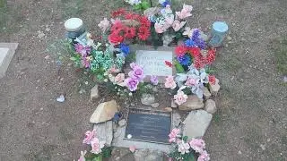 Tombstone Arizona Big Nose Kate's grave  romantically involved with Doc Holiday.