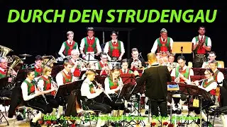 Durch den  Strudengau - Ehrenkapellmeister Peter Aschaber dirigiert die BMK Aschau