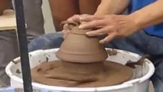 Lee Kang Hyo trimming tea bowls