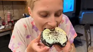 Benson Boone Crumbl Cookie Review