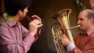 Benjamin Mélia au fifre en ré, Valentin Conte au tuba ténor : Offerta et farandole.