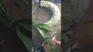 Короткий урок по созданию траурного венка (менее 30 секунд)