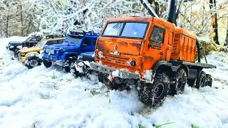My 8x8 RC Truck Broke! 😱 First Snow DISASTER & Recovery