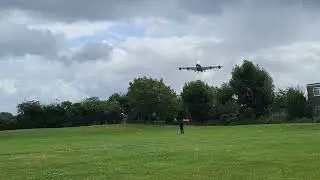 a windy landing at myrtle avenue Heathrow Airport 15 07 2023