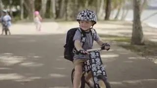 kiddimoto&reg; Design Kinder Rucksack mit Helm-Halter