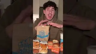 Trying @whitecastle for the 1st Time! 🤯🔥 #whitecastle #smashburger #smashburgers