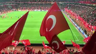 Milli Maç Öncesi Muhteşem Atmosfer ve İstiklal Marşı (Türkiye 4-0 Moldova - Eskişehir)