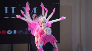 Дефиле-фристайл &laquo;Звездный шаг&raquo; Cool Star Models