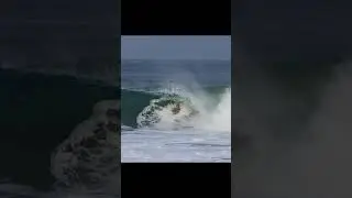 Eddy Ramirez metiendole un tubaso en playa Zicatela, Mexico, 2023  #flopos #bodyboarding #bodyboard