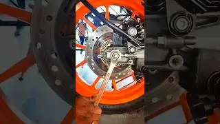 Ktm Duke chine adjustment, ktm390 clean and chine lube