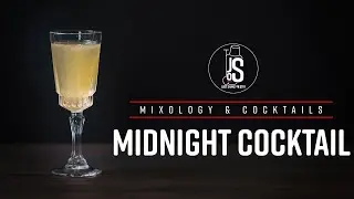 Three ingredients cocktail recipe. Meet the Midnight Cocktail