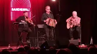 Oysterband - Hal-an-Tow - Band on the Wall, Manchester - 29.4.23
