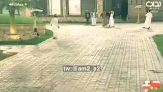 وظيفة عز : يقطع سوالف صويلح 😂🏃