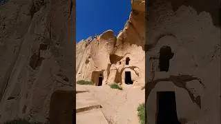 Розовеещи скали и пещерни жилища- неповторимата красота на долината Зелве #zelve #valley #cappadocia