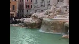 Fontana di Trevi Roma live webcam