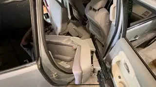 Снятие второго ряда сидений Traverse/Acadia.