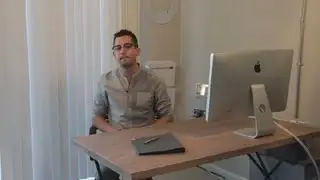 Difference Between an Editor in Chief & a Managing Editor : Marketing Tips