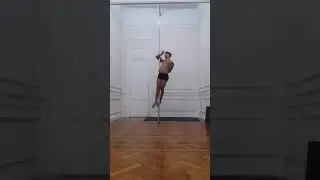 Adri&aacute;n Blanco - Pole giratorio, tema- SLIP