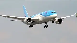 #Driemliner | Arkefly Boeing 787-8 Arrival at Toronto Pearson