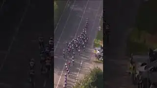 Pogačar goes clear! 😮