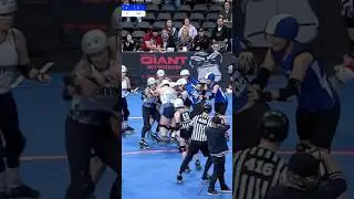 WFTDA CHAMPS!! Incredible pegassist !!! #rollerderby