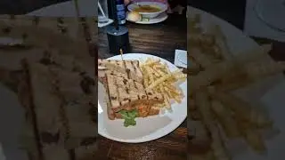 Divots fish sandwich #bermuda #food #bestfishsandwich #fastfood #foodie #fishsandwich