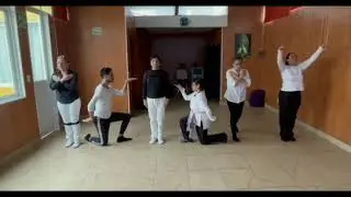 Six Woman Prayer. Centro Aurobindo 2023