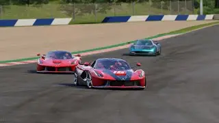 Racing master highlights La Ferrari 