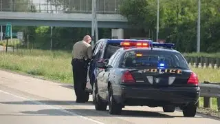 Sneaking Up Behind Cop Using Valentine One Radar Detector 👮🚓